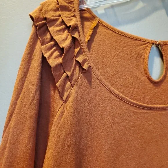 ELLE RUST TOP - Picture 2 of 6